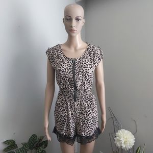 Romper shorts cheetah animal print Forever 21